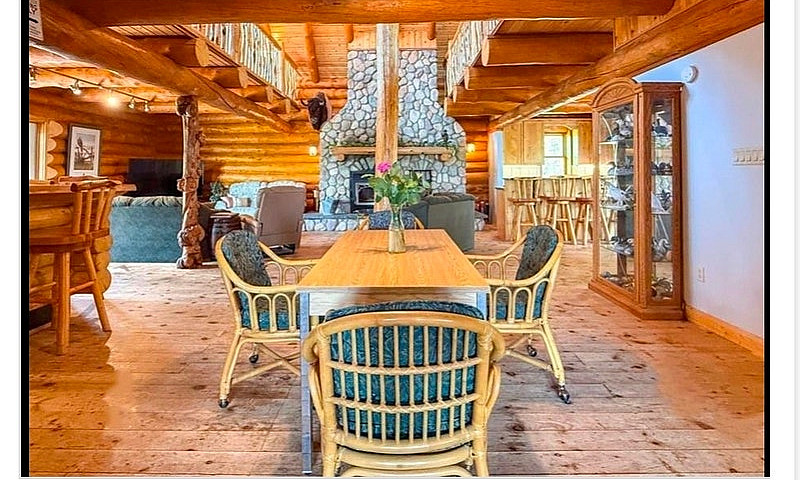 Stunning Log Home On...