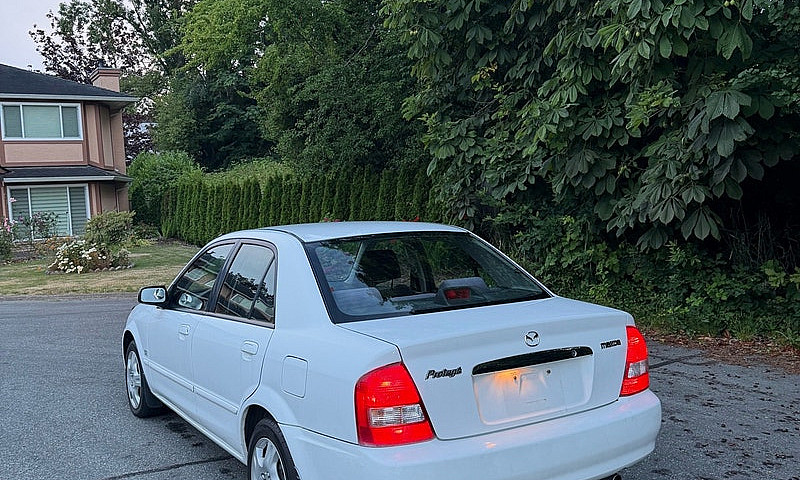 Mazda Protege ...