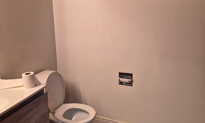 Full Basement Or Sep...