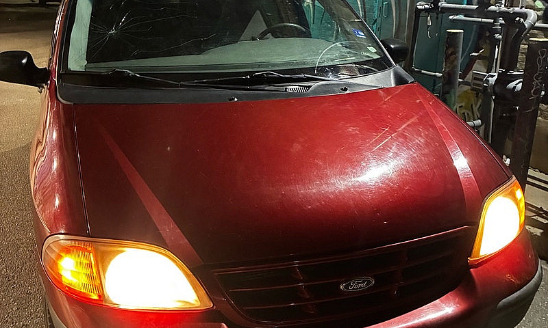 Low Km Minivan...