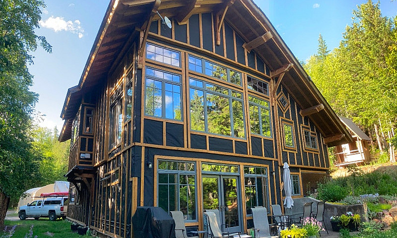 Beautiful Timber Fra...