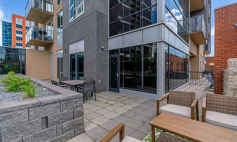 2 Bdrm Condo | Say H...