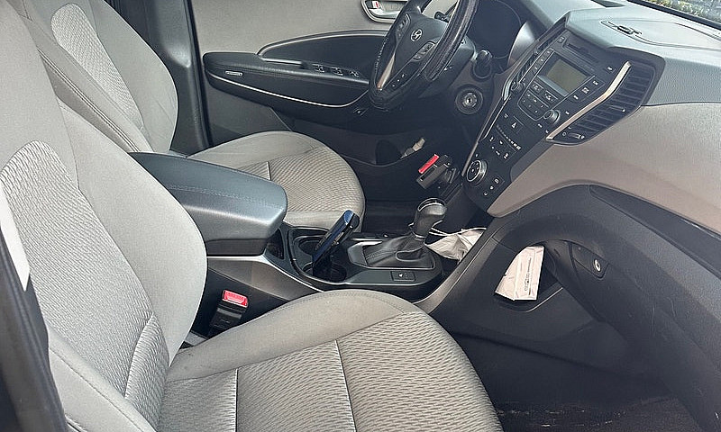 Hyundai Santafe 2015...