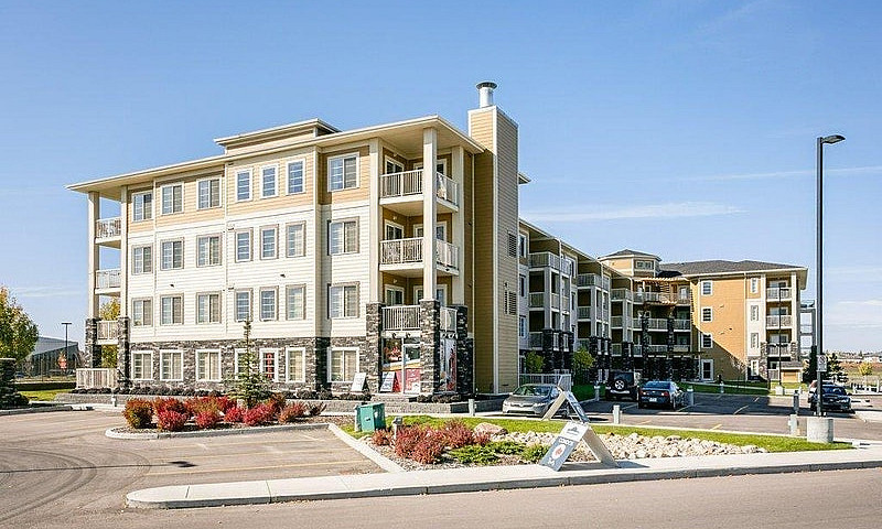 2 Bed 2 Bath Apart F...
