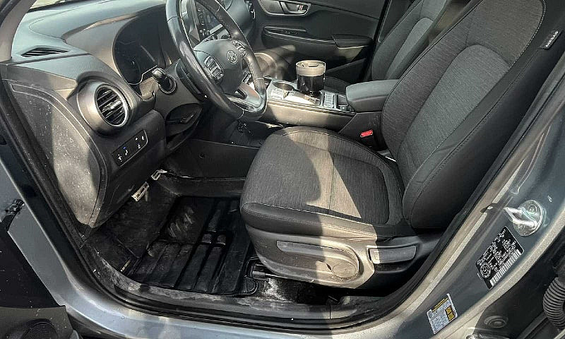 Hyundai Kona Electri...