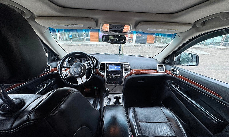 Jeep Grand Cherokee...