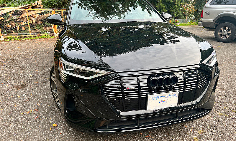 2022 Audi Qs8 E-Tron...