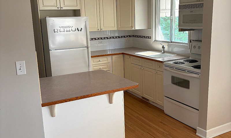 House For Sale 2307 ...
