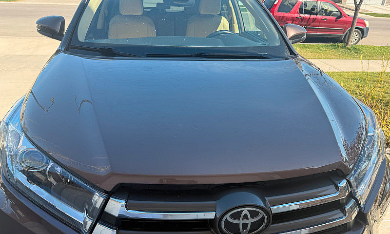 Pre-Owned 2018 Toyot...