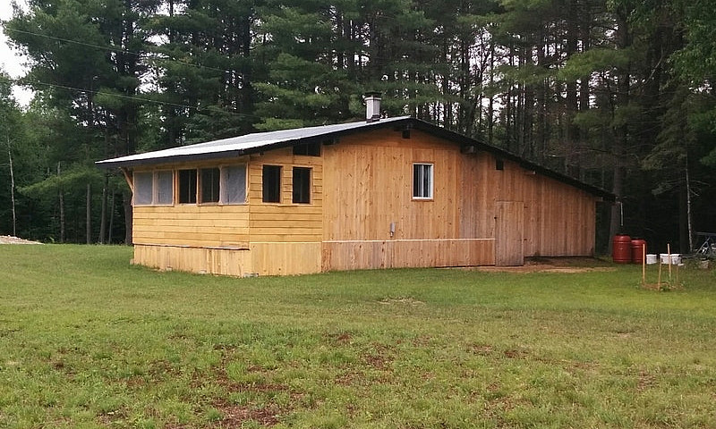 12 Acres , Plus Buil...