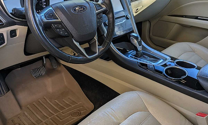2014 Ford Fusion Se ...