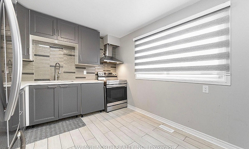 3 Bedroom Town House...