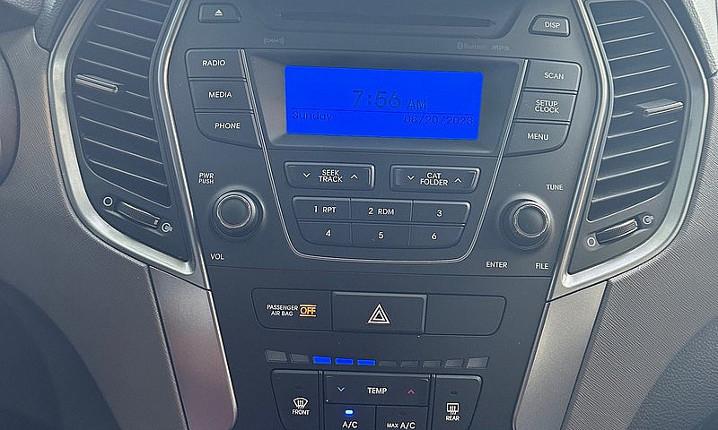 Hyundai Santafe 2015...