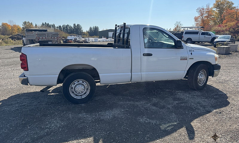 2007 Ram 2500 Gas 5....