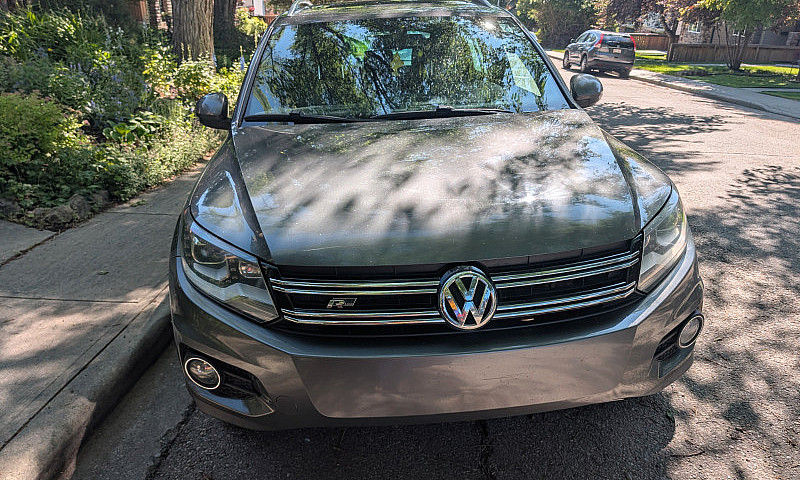 2014 Volkswagen Tigu...