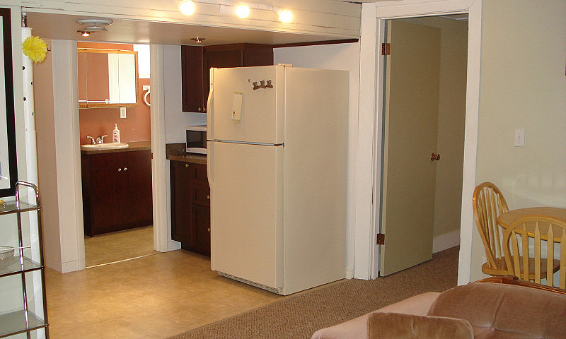 2 Bedroom Basement S...