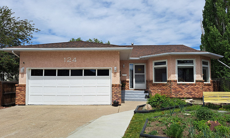 5 Bed House West Let...