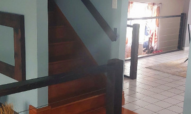 House For Sale In Su...