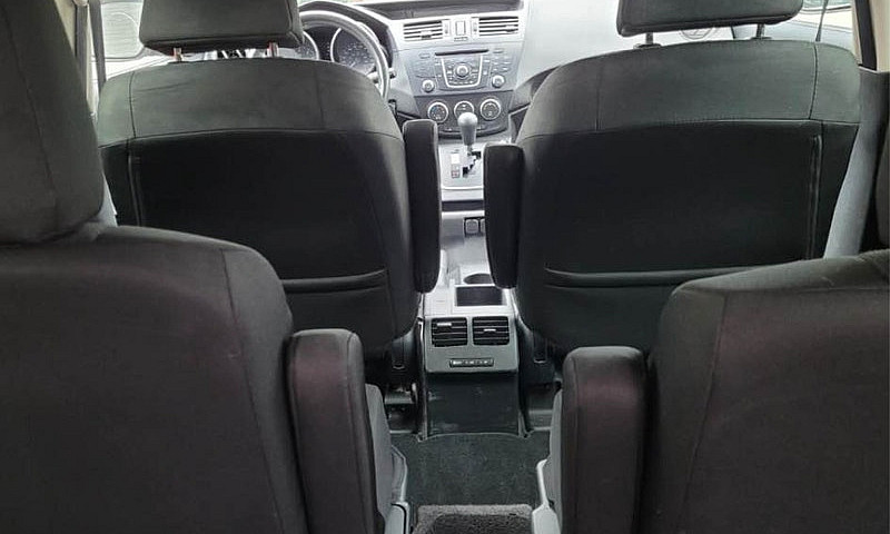 2014 Mazda Mazda5...