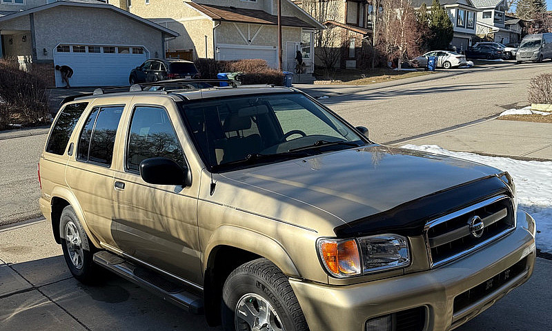 Nissan Pathfinder 20...