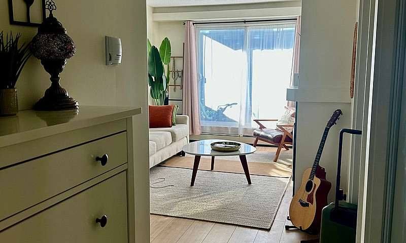 1 Bedroom - Crescent...