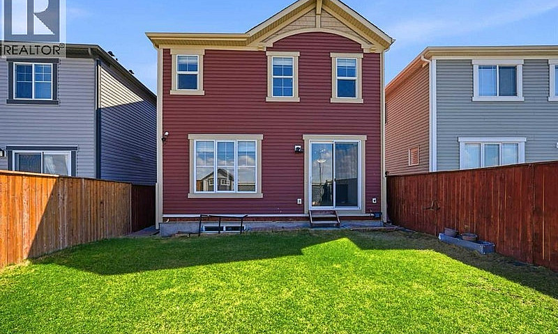 Detached House For S...