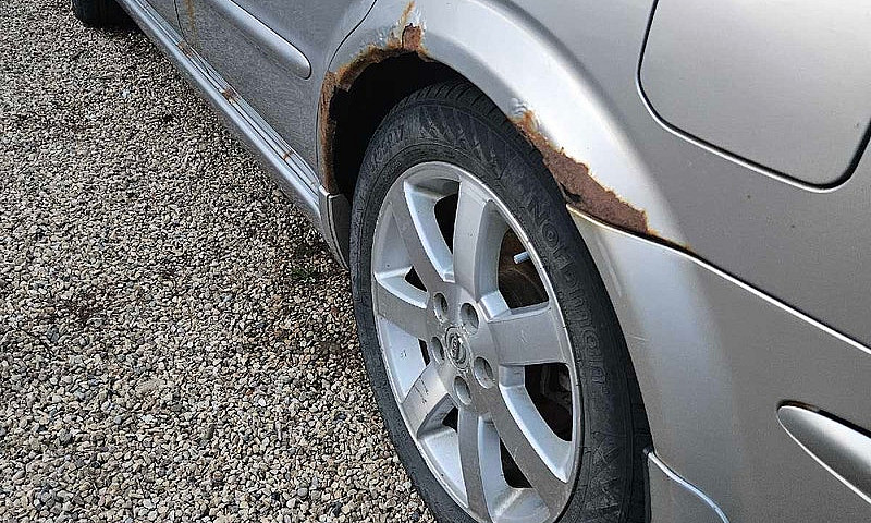 2003 Nissan Maxima ...