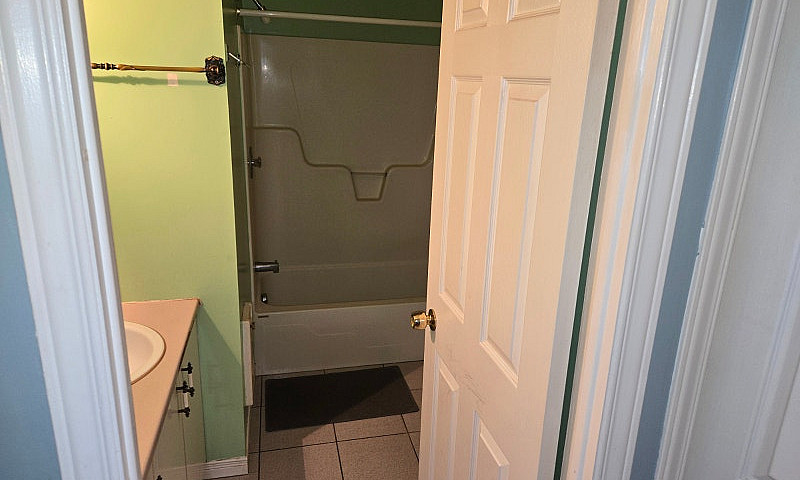 2 Bed Room Apartment...