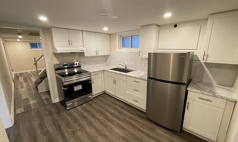 Renovated 2 Bedroom ...