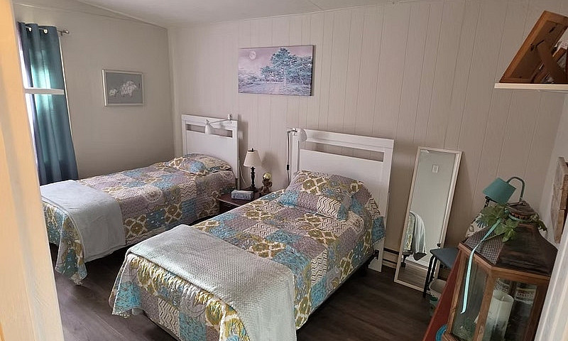 4 Bedroom, 1 Bath Ho...