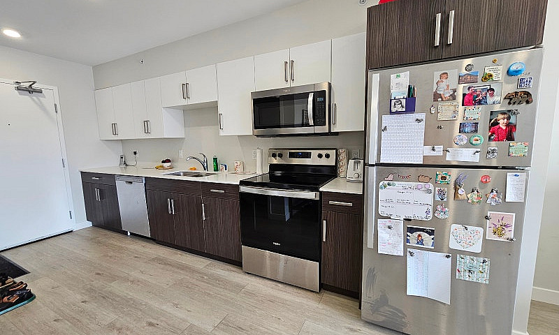 2-Bedroom 2-Bathroom...