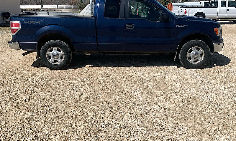 2012 Ford F150 4X4...