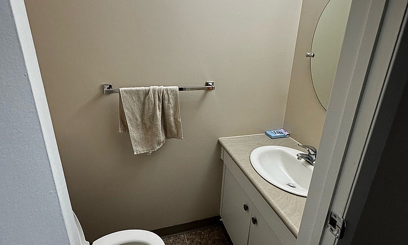 2 Bedroom 1.5 Bath -...
