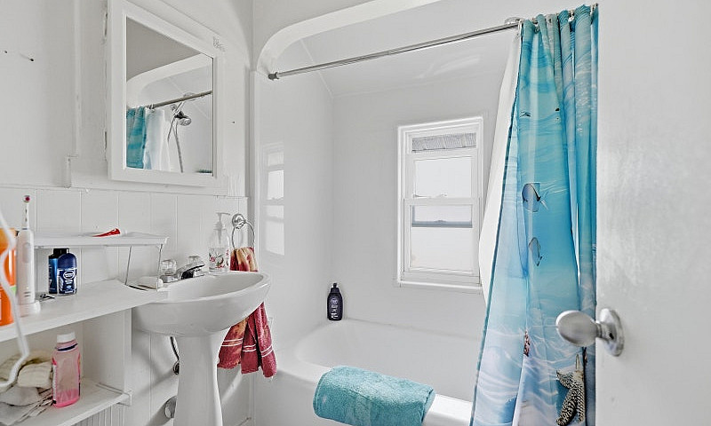 386 Second Avenue, S...