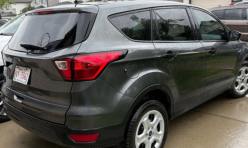 2019 Ford Escape...