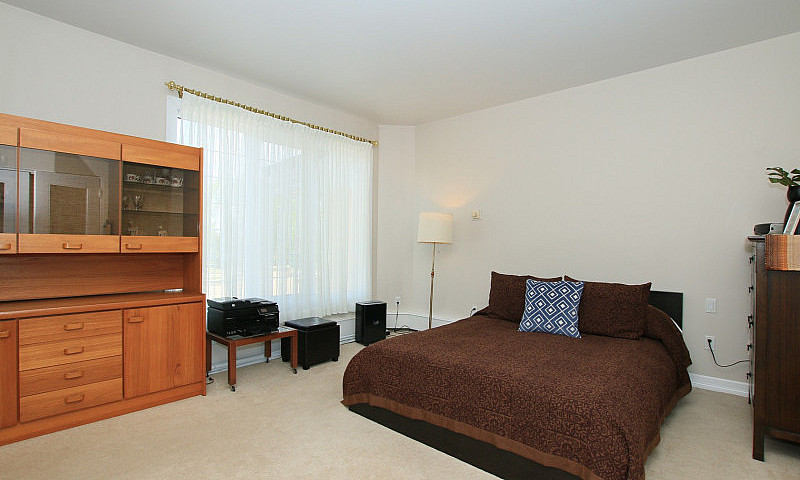 Executive Condo...