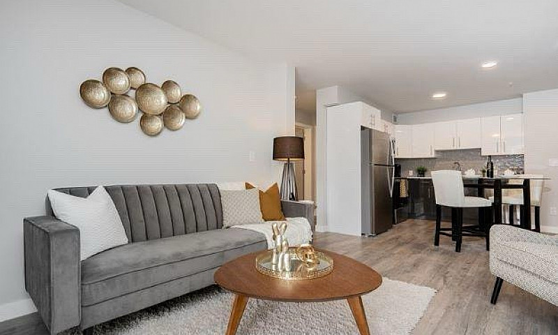 2 Beds 2 Baths Apart...