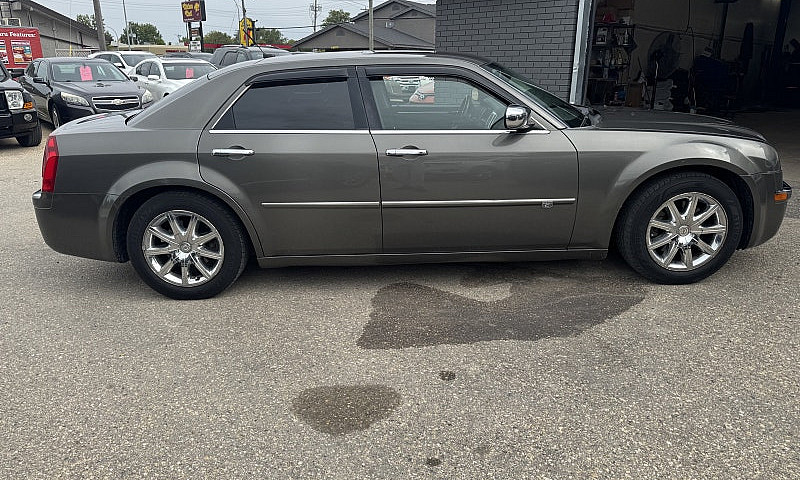 2008 Chrysler 300C 5...