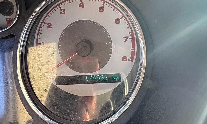 2005 Pontiac G5...