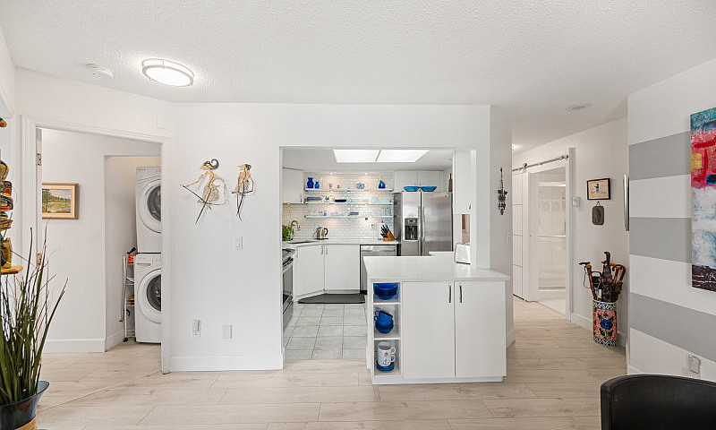 Unit 902 Condo 2Beds...