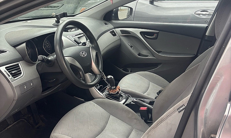 Elantra 2013 Hyundai...