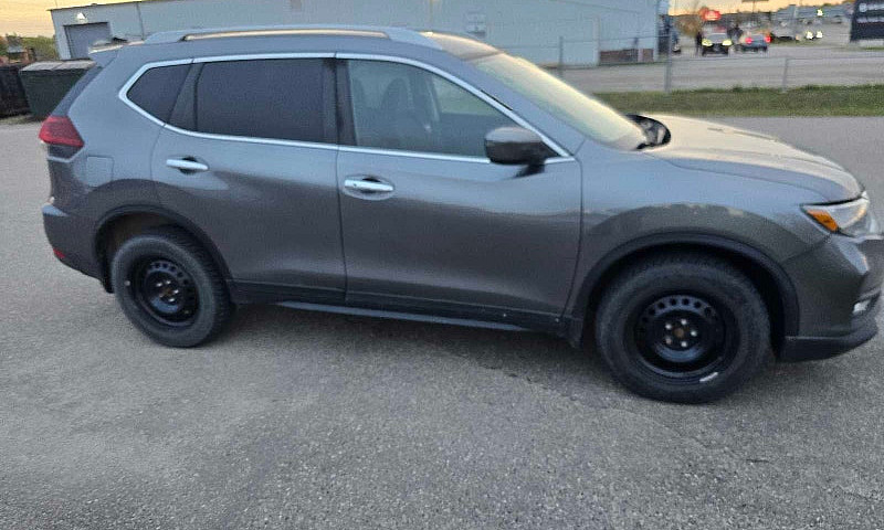 2020 Nissan Rogue Sv...