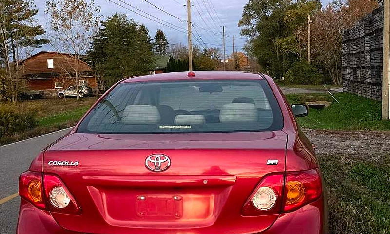 Toyota Corolla 2010...