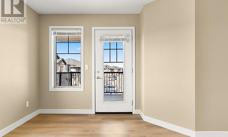 2 Beds 1 Bath - Town...