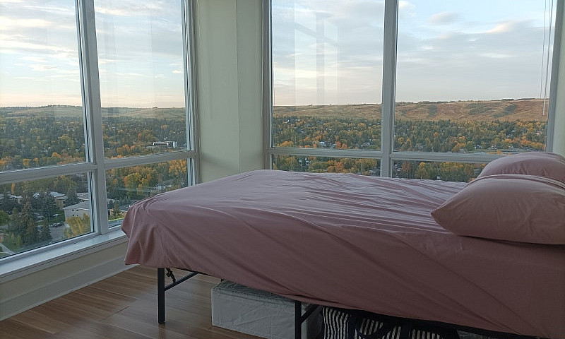 Top-Floor Penthouse ...