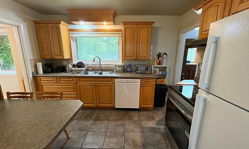 2 Bed - 1 Bath \ 15 ...