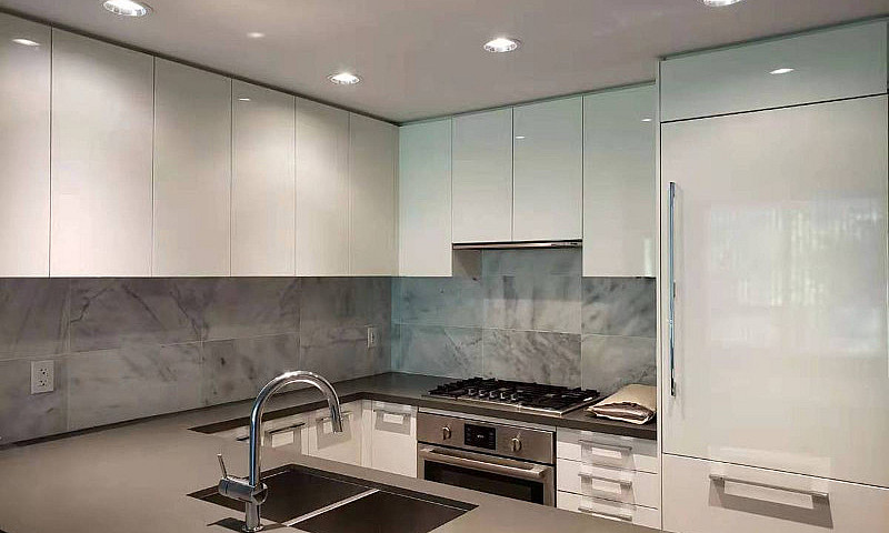 Large 2 Bedroom 2 Ba...