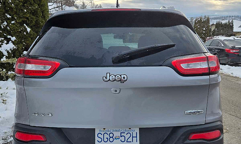 2015 Jeep Cherokee (...