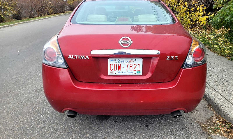 2009 Nissan Altima 2...