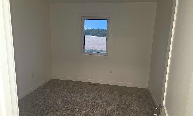 2817 17 Ave Coaldale...